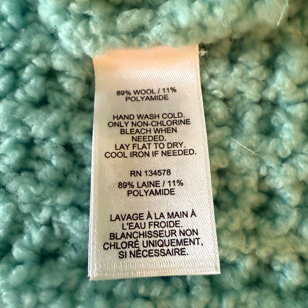 Vineyard Vines Capri Blue Cozy Fisherman Merino Wool Blend Sweater-Size Medium - Picture 14 of 14